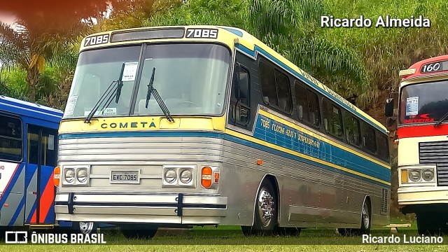 Ônibus Particulares 7085 na cidade de Campinas, São Paulo, Brasil, por Ricardo Luciano. Número da foto: #11687723.