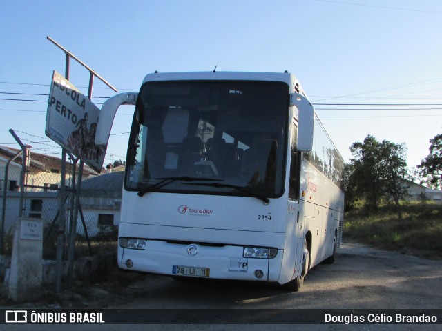 Autocarros Transdev 2254 na cidade de Mealhada, Aveiro, Portugal, por Douglas Célio Brandao. Número da foto: #11691427.