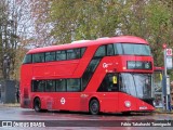 Blue Triangle Buses Limited LT410 na cidade de London, Greater London, Inglaterra, por Fábio Takahashi Tanniguchi. Número da foto: #11693845.
