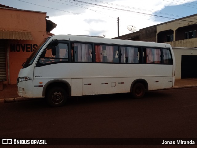 Ônibus Particulares  na cidade de Inaciolândia, Goiás, Brasil, por Jonas Miranda. ID da foto: 11695955.