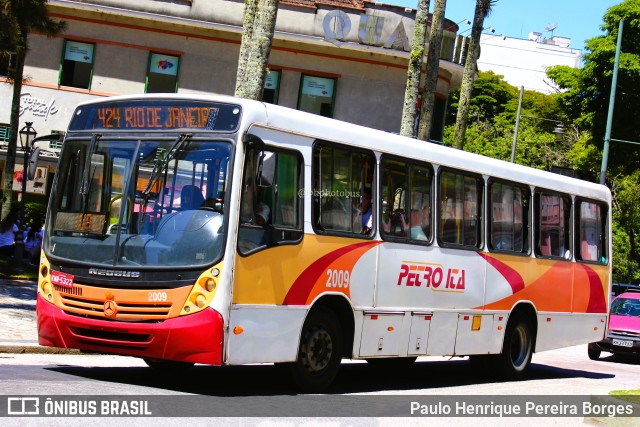 Petro Ita Transportes Coletivos de Passageiros 2009 na cidade de Petrópolis, Rio de Janeiro, Brasil, por Paulo Henrique Pereira Borges. Número da foto: #11696927.