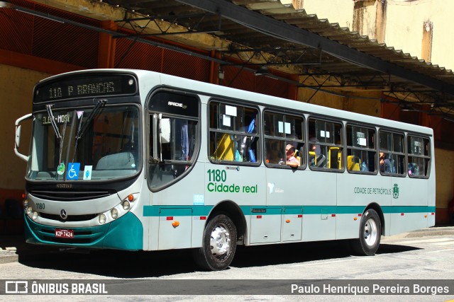 Cidade Real 1180 na cidade de Petrópolis, Rio de Janeiro, Brasil, por Paulo Henrique Pereira Borges. Número da foto: #11699187.
