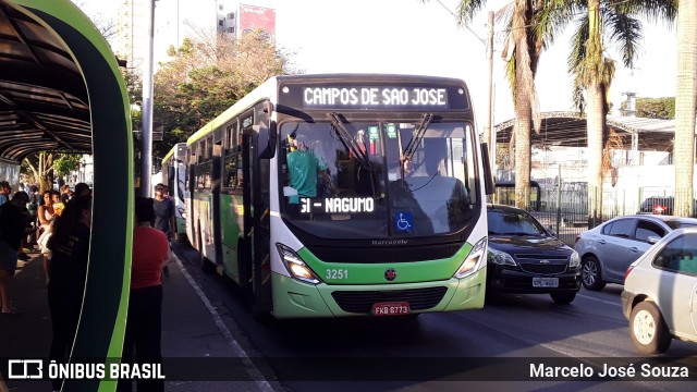 Expresso Maringá São José dos Campos 3251 na cidade de São José dos Campos, São Paulo, Brasil, por Marcelo José Souza. ID da foto: 11700662.