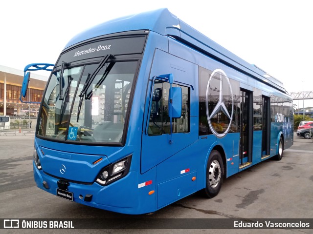 Mercedes-Benz EO500U na cidade de São Paulo, São Paulo, Brasil, por Eduardo Vasconcelos. Número da foto: #11702910.