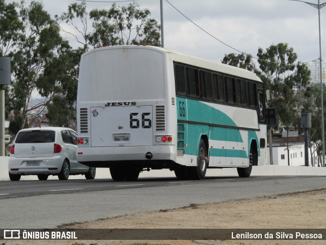 Expresso Erubino 66 na cidade de Caruaru, Pernambuco, Brasil, por Lenilson da Silva Pessoa. Número da foto: #11702593.