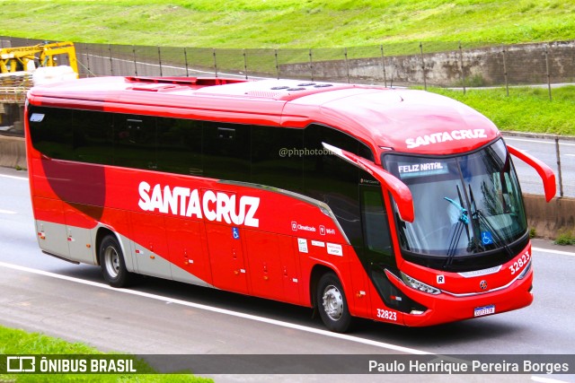 Viação Santa Cruz 32823 na cidade de Resende, Rio de Janeiro, Brasil, por Paulo Henrique Pereira Borges. ID da foto: 11701581.