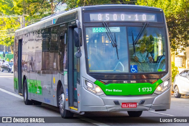 Viação Santa Brígida 1 1733 na cidade de São Paulo, São Paulo, Brasil, por Lucas Sousa. Número da foto: #11704677.