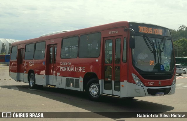 Trevo Transportes Coletivos 1224 na cidade de Porto Alegre, Rio Grande do Sul, Brasil, por Gabriel da Silva Ristow. ID da foto: 11705723.