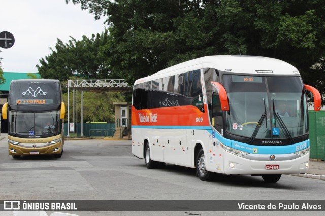 Viação Vale do Tietê 809 na cidade de São Paulo, São Paulo, Brasil, por Vicente de Paulo Alves. Número da foto: #11708766.