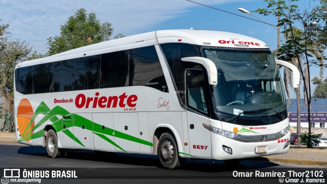 Ómnibus de Oriente 6697 na cidade de Tlaquepaque, Jalisco, México, por Omar Ramírez Thor2102. Número da foto: #11711466.