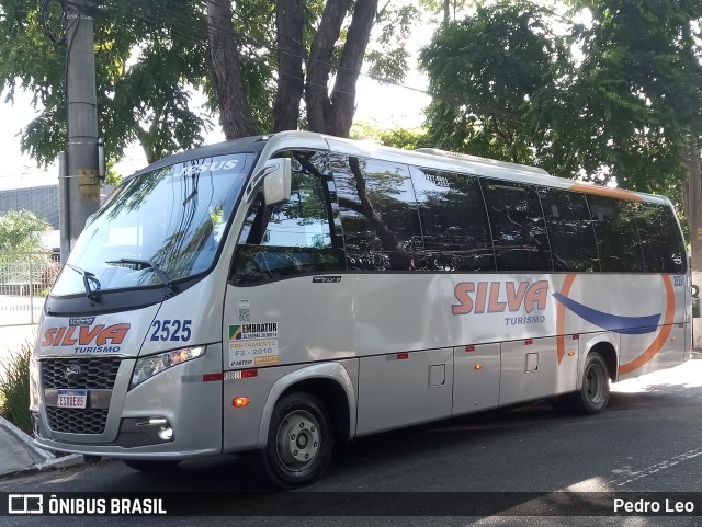 Silva Turismo 2525 na cidade de São Paulo, São Paulo, Brasil, por Pedro Leo. Número da foto: #11710657.