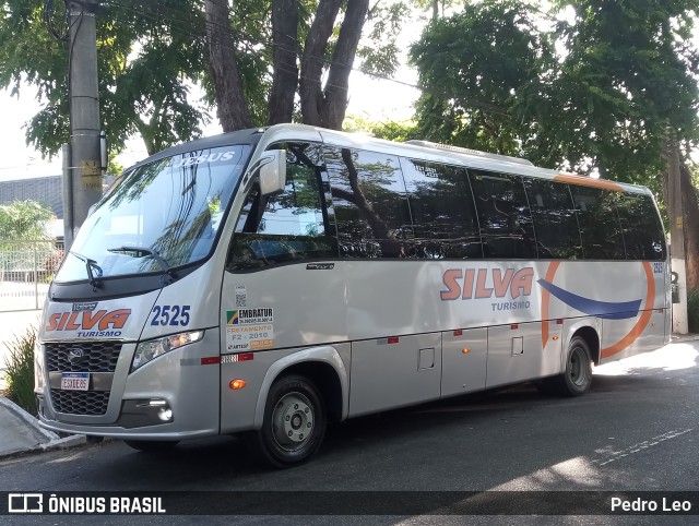 Silva Turismo 2525 na cidade de São Paulo, São Paulo, Brasil, por Pedro Leo. Número da foto: #11710652.