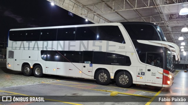 Auto Viação Catarinense 3533 na cidade de Balneário Camboriú, Santa Catarina, Brasil, por Fábio Paixão. ID da foto: 11710119.