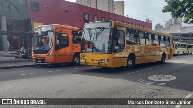 Expresso Azul JC301 na cidade de Curitiba, Paraná, Brasil, por Marcos Donizete Silva Junior. Número da foto: #11710415.