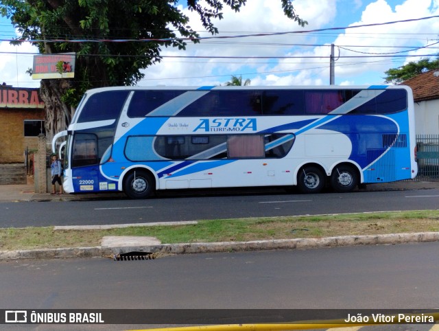 Astra Turismo 22000 na cidade de Fernandópolis, São Paulo, Brasil, por João Vitor Pereira. ID da foto: 11669875.