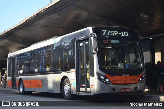 TRANSPPASS - Transporte de Passageiros 8 1542 na cidade de São Paulo, São Paulo, Brasil, por Nicolas Matheusz. ID da foto: 11668856.