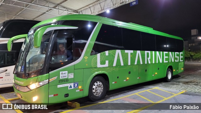 Auto Viação Catarinense 3316 na cidade de Balneário Camboriú, Santa Catarina, Brasil, por Fábio Paixão. ID da foto: 11670224.