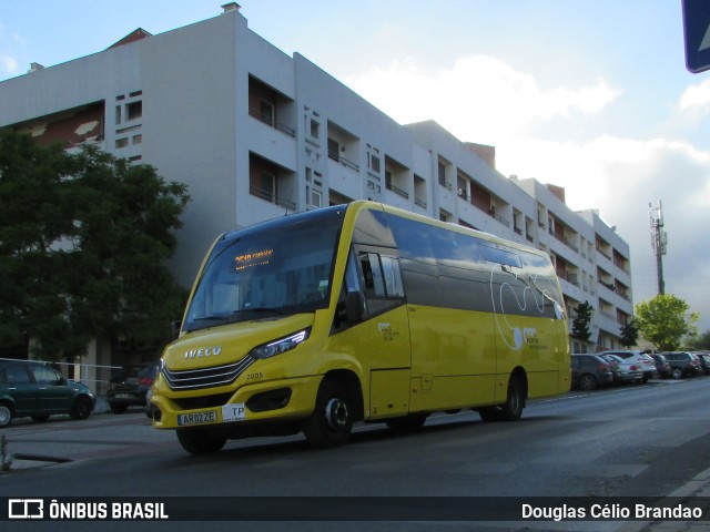 TST - Transportes Sul do Tejo 2005 na cidade de Almada, Setúbal, Portugal, por Douglas Célio Brandao. Número da foto: #11714992.
