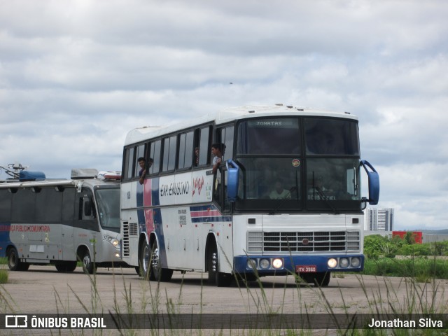 Expresso Erubino 109 na cidade de Caruaru, Pernambuco, Brasil, por Jonathan Silva. ID da foto: 11713052.