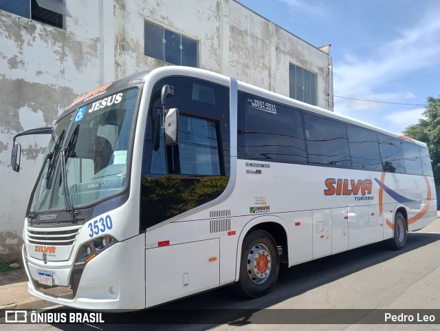 Silva Turismo 3530 na cidade de Itapetininga, São Paulo, Brasil, por Pedro Leo. ID da foto: 11713406.