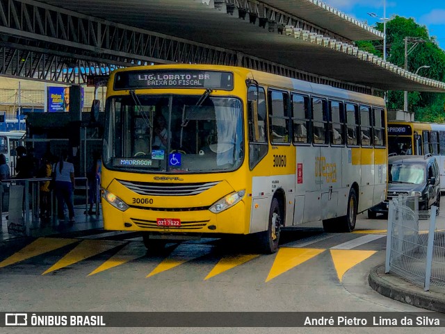 Plataforma Transportes 30060 na cidade de Salvador, Bahia, Brasil, por André Pietro  Lima da Silva. Número da foto: #11712720.