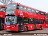 Metroline WDE2859 na cidade de Enfield, Greater London, Inglaterra, por Fábio Takahashi Tanniguchi. ID da foto: :id.