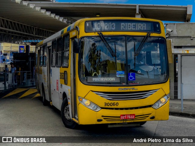 Plataforma Transportes 30060 na cidade de Salvador, Bahia, Brasil, por André Pietro  Lima da Silva. Número da foto: #11718208.