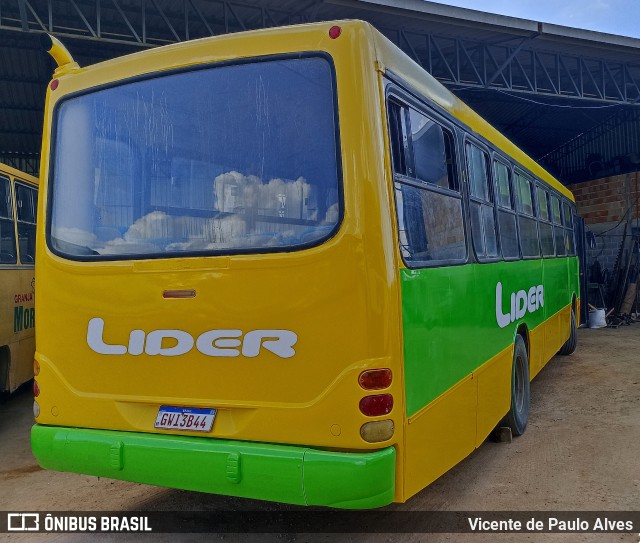 Líder Turismo 2318 na cidade de Santo Antônio do Monte, Minas Gerais, Brasil, por Vicente de Paulo Alves. ID da foto: 11721001.