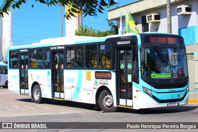 Via Urbana 30359 na cidade de Fortaleza, Ceará, Brasil, por Paulo Henrique Pereira Borges. Número da foto: #11722413.