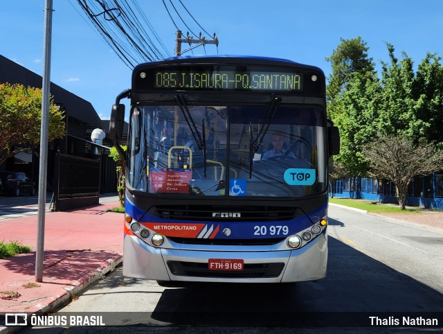 Auto Viação Urubupungá 20.979 na cidade de Barueri, São Paulo, Brasil, por Thalis Nathan. Número da foto: #11723807.