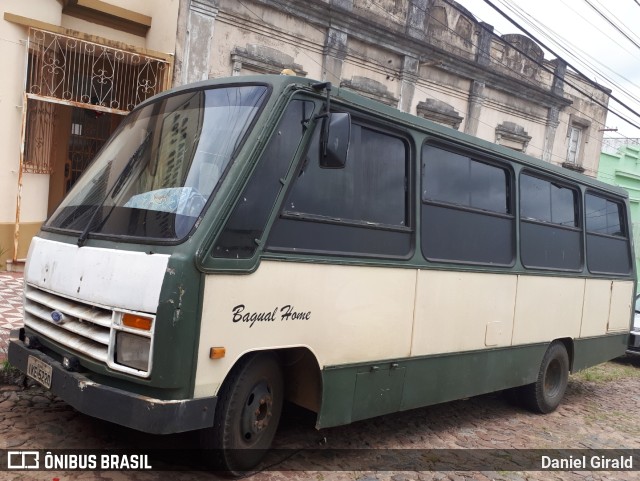 Ônibus Particulares 5220 na cidade de Bagé, Rio Grande do Sul, Brasil, por Daniel Girald. ID da foto: 11727941.