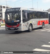 Pêssego Transportes 4 7330 na cidade de São Paulo, São Paulo, Brasil, por LUIS FELIPE CANDIDO NERI. Número da foto: #:id.
