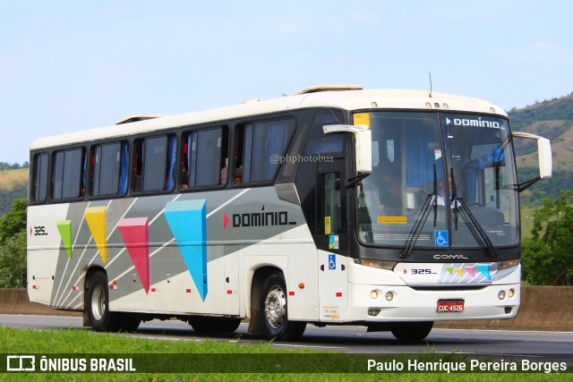 Domínio Transportadora Turística 325 na cidade de Roseira, São Paulo, Brasil, por Paulo Henrique Pereira Borges. Número da foto: #11730700.