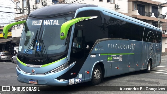 Viação Garcia 82039 na cidade de Balneário Camboriú, Santa Catarina, Brasil, por Alexandre F.  Gonçalves. Número da foto: #11731290.