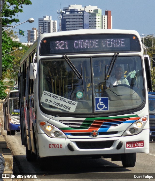 Auto Ônibus Santa Maria Transporte e Turismo 07016 na cidade de Natal, Rio Grande do Norte, Brasil, por Davi Felipe. ID da foto: 11734365.