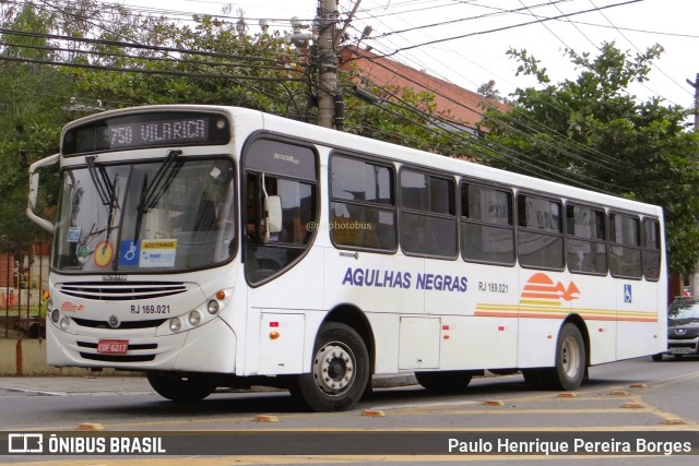 Viação Agulhas Negras RJ 169.021 na cidade de Volta Redonda, Rio de Janeiro, Brasil, por Paulo Henrique Pereira Borges. Número da foto: #11734184.