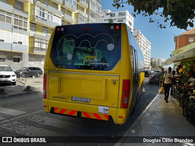 TST - Transportes Sul do Tejo 2043 na cidade de Almada, Setúbal, Portugal, por Douglas Célio Brandao. Número da foto: #11733917.