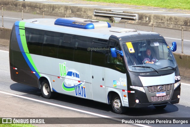 Vá de Van 010 na cidade de Resende, Rio de Janeiro, Brasil, por Paulo Henrique Pereira Borges. Número da foto: #11734068.