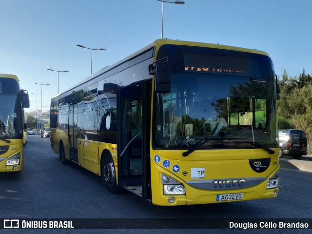 TST - Transportes Sul do Tejo 2251 na cidade de Almada, Setúbal, Portugal, por Douglas Célio Brandao. Número da foto: #11733450.