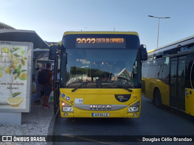 TST - Transportes Sul do Tejo 2115 na cidade de Almada, Setúbal, Portugal, por Douglas Célio Brandao. ID da foto: 11733456.