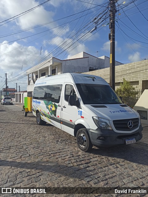 Terra Dourada Transportes e Turismo 18 na cidade de Natal, Rio Grande do Norte, Brasil, por David Franklin. Número da foto: #11736714.