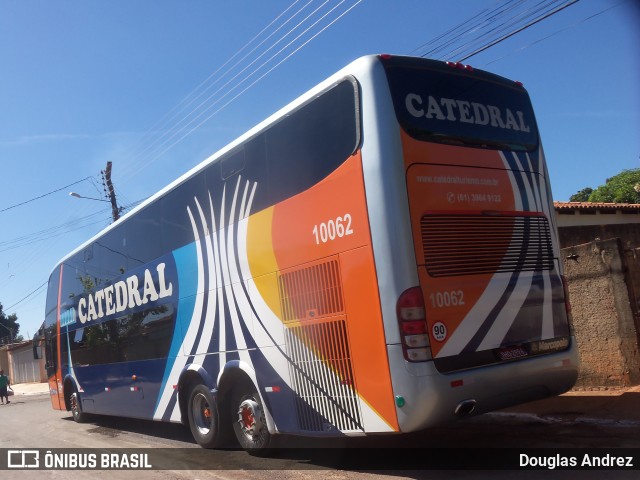 Catedral Turismo 10062 na cidade de Trindade, Goiás, Brasil, por Douglas Andrez. Número da foto: #11736423.
