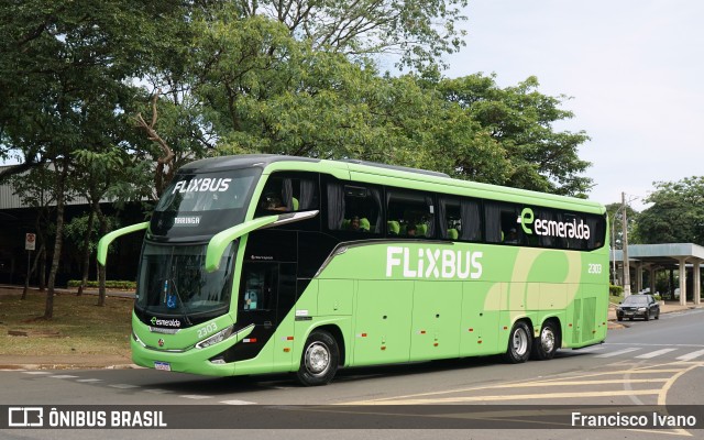 Viação Esmeralda Transportes 2303 na cidade de Assis, São Paulo, Brasil, por Francisco Ivano. ID da foto: 11739125.