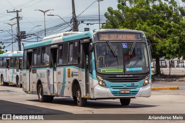 Empresa Santa Maria 20626 na cidade de Fortaleza, Ceará, Brasil, por Arianderso Melo. Número da foto: #11739393.