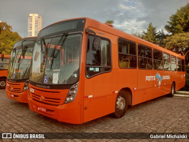 VCG - Viação Campos Gerais 1201 na cidade de Ponta Grossa, Paraná, Brasil, por Gabriel Michalski. ID da foto: 11672240.