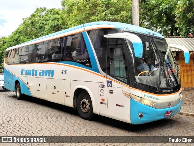 Emtram 4390 na cidade de Manhumirim, Minas Gerais, Brasil, por Paulo Eller. Número da foto: #11743005.