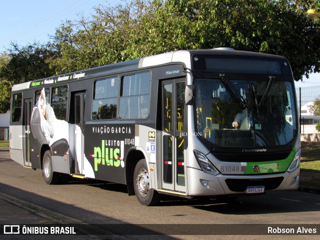 Viação Garcia 81048 na cidade de Paranavaí, Paraná, Brasil, por Robson Alves. ID da foto: 11744580.