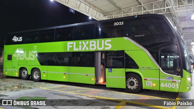 4bus - Cooperativa de Transporte Rodoviário de Passageiros Serviços e Tecnologia - Buscoop 44001 na cidade de Balneário Camboriú, Santa Catarina, Brasil, por Fábio Paixão. Número da foto: #11673939.