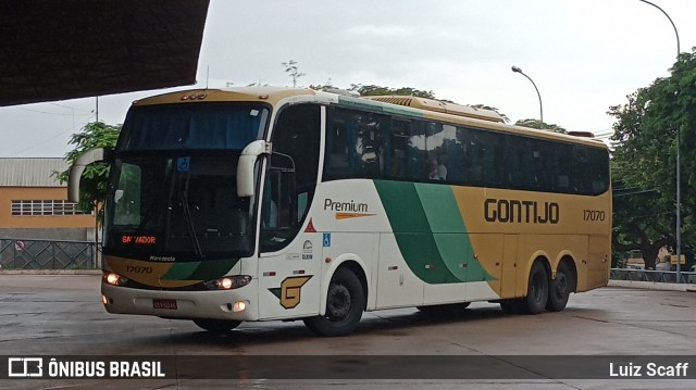 Empresa Gontijo de Transportes 17070 na cidade de Maringá, Paraná, Brasil, por Luiz Scaff. ID da foto: 11675908.