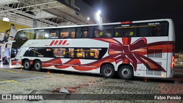 JBL Turismo 8500 na cidade de Balneário Camboriú, Santa Catarina, Brasil, por Fábio Paixão. ID da foto: 11673988.